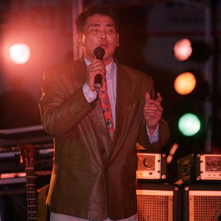 Дуучин Л.Тайванбат Хөвсгөл аймагт хөгжим зохиож явна